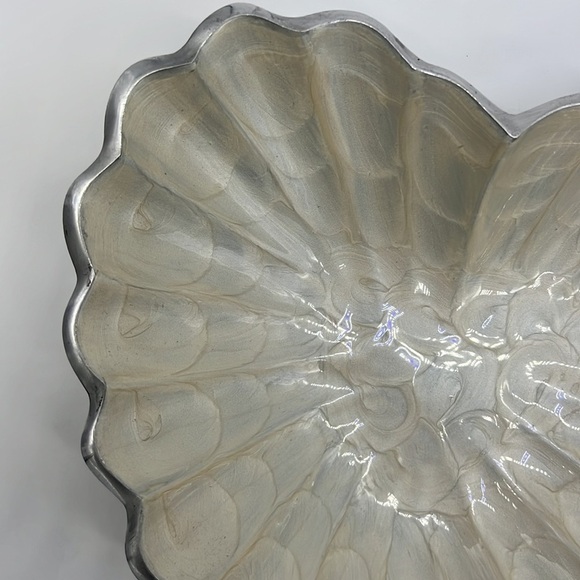 Julia Knight 10” Heart Dish - Picture 4 of 10
